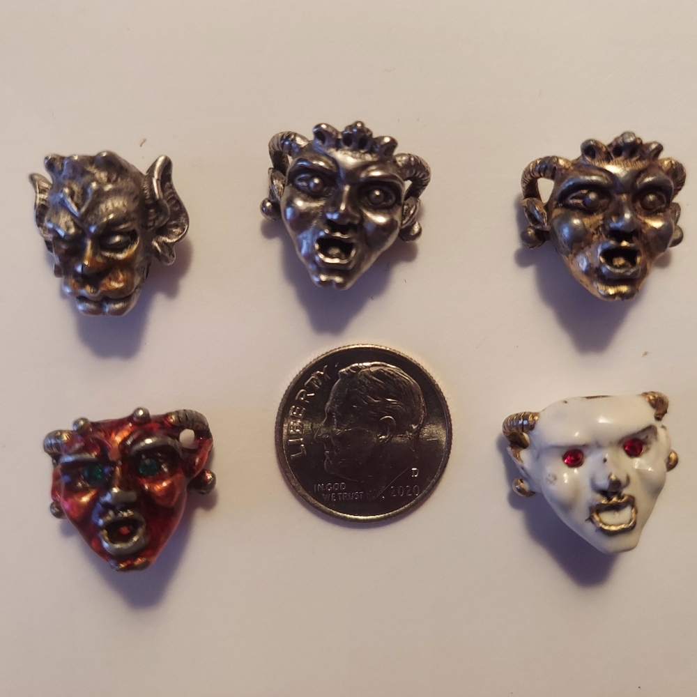 Edwin Pearl Gargoyle Beads, 5
